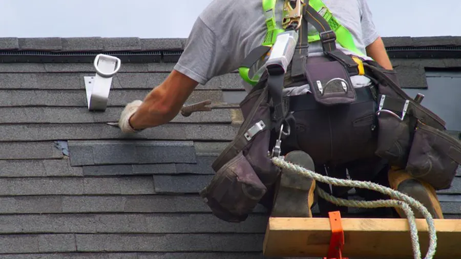 Top 5 Signs It’s Time to Replace Your Roof